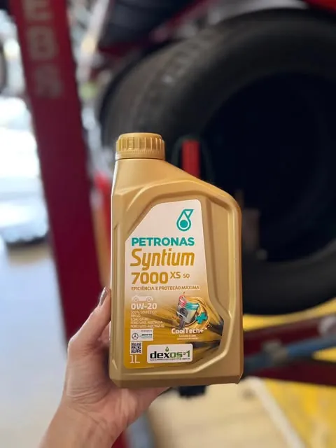 Frasco de óleo Petronas Syntium 7000
